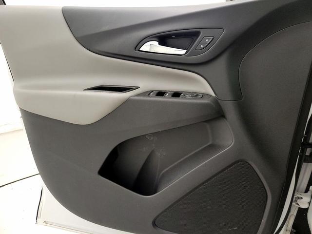 Photo of 2020 White Chevrolet Equinox