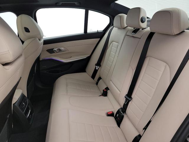 Photo of 2021 Gray BMW M340