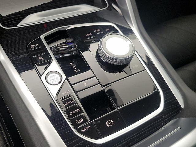 Photo of 2024 Black BMW X6