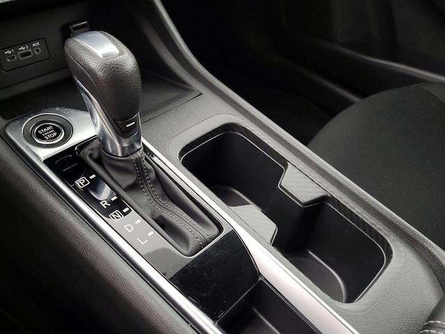 Photo of 2022 Gray Nissan Sentra