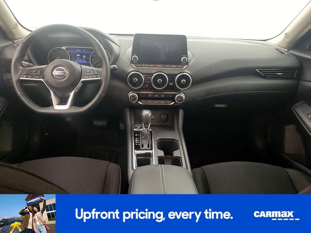 Photo of 2022 Gray Nissan Sentra