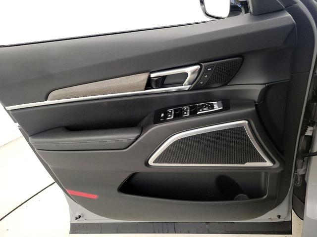 Photo of 2022 Gray Kia Telluride