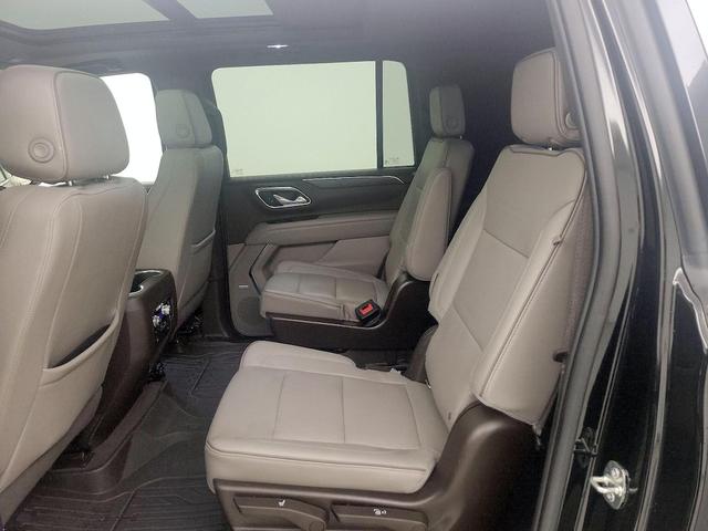 Photo of 2022 Black GMC Yukon XL