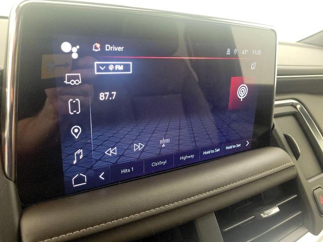 Photo of 2022 Black GMC Yukon XL