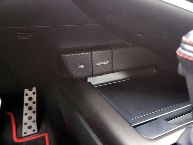 Photo of 2021 Black Toyota Camry