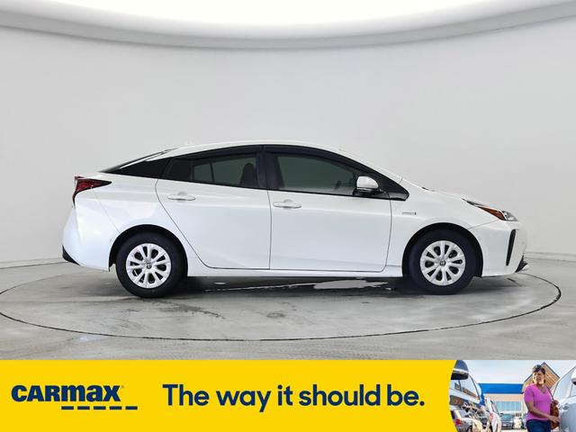 Photo of 2020 White Toyota Prius