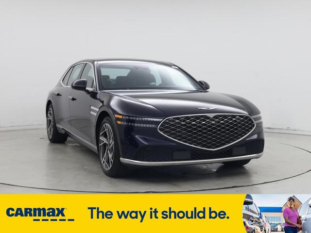 2023 Genesis G90
