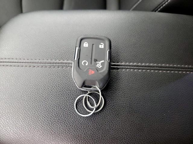 Photo of 2022 White GMC Terrain