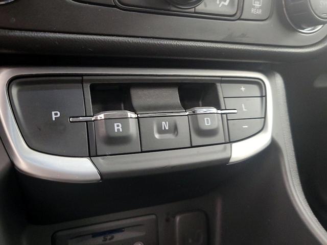 Photo of 2022 White GMC Terrain