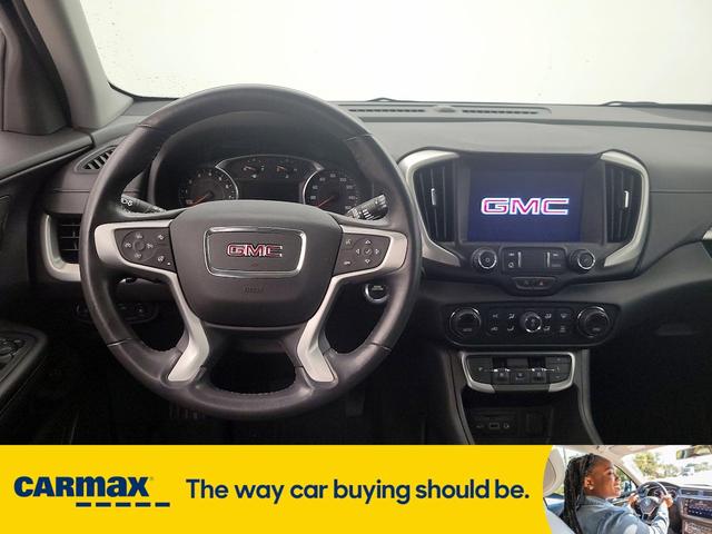 Photo of 2022 White GMC Terrain