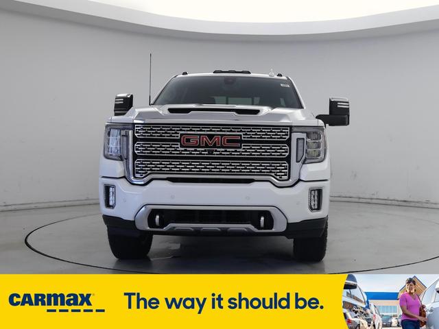 Photo of 2021 White GMC Sierra 2500