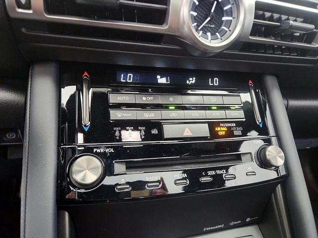 Photo of 2022 White Lexus IS 350