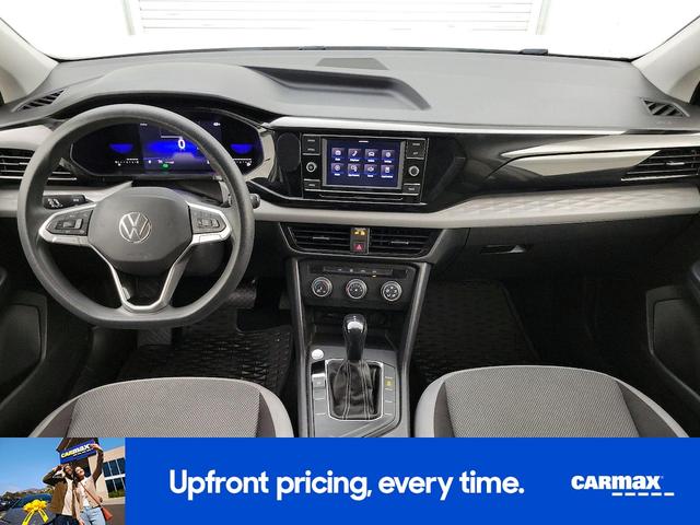 Photo of 2022 White Volkswagen Taos
