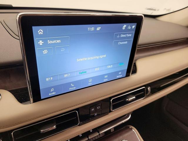 Photo of 2022 Tan Lincoln Aviator