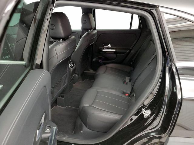 Photo of 2021 Black Mercedes-Benz GLA 250