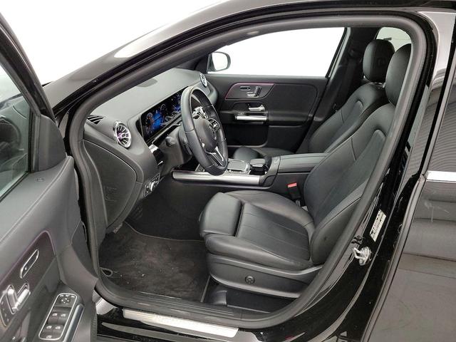 Photo of 2021 Black Mercedes-Benz GLA 250