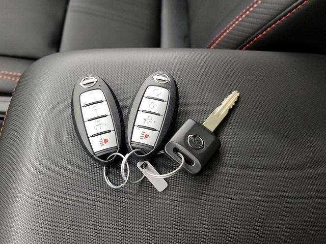 Photo of 2024 Gray Nissan Frontier
