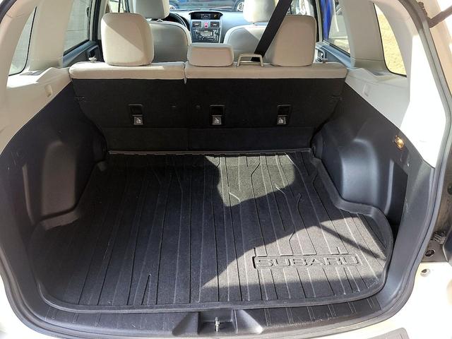 Photo of 2015 White Subaru Forester