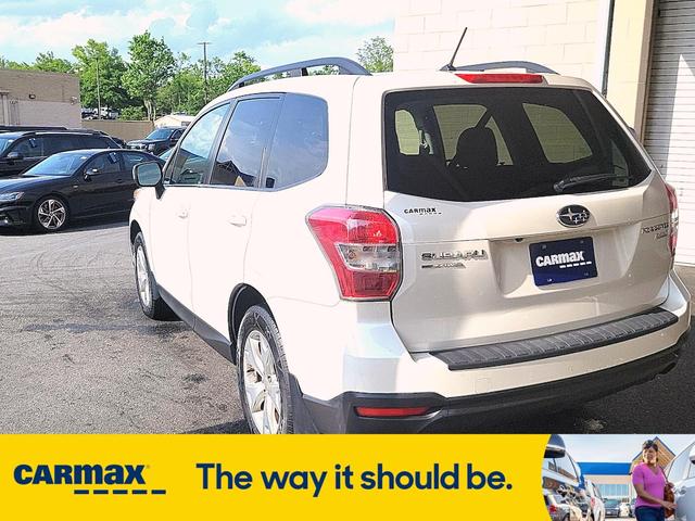 Photo of 2015 White Subaru Forester