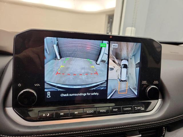 Photo of 2023 Black Nissan Rogue