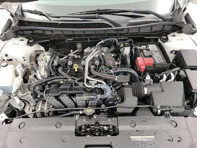 Photo of 2022 White Nissan Altima