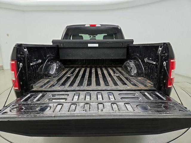 Photo of 2018 Black Ford F-150