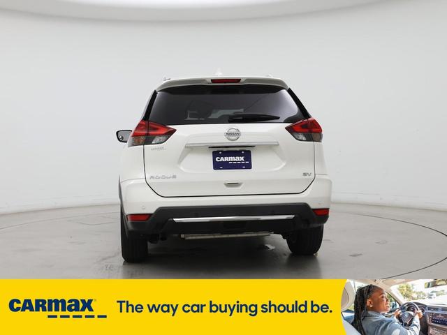Photo of 2020 White Nissan Rogue