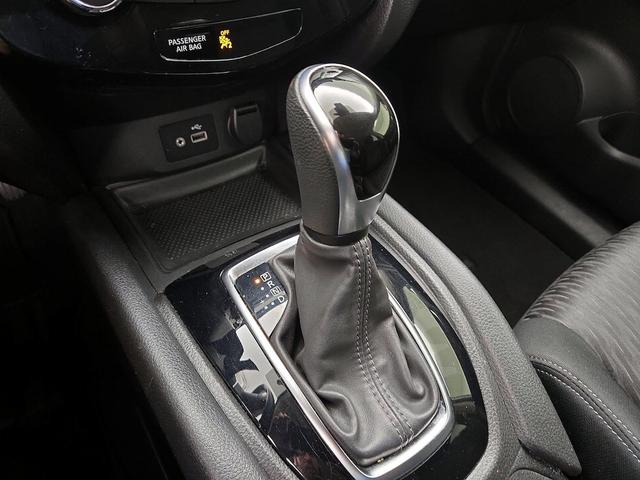 Photo of 2020 White Nissan Rogue