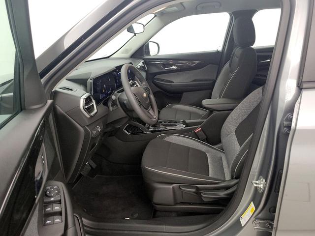 Photo of 2025 Gray Chevrolet Trailblazer