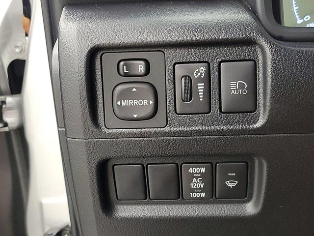 Photo of 2023 Silver Toyota 4Runner