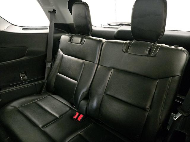 Photo of 2021 White Ford Explorer