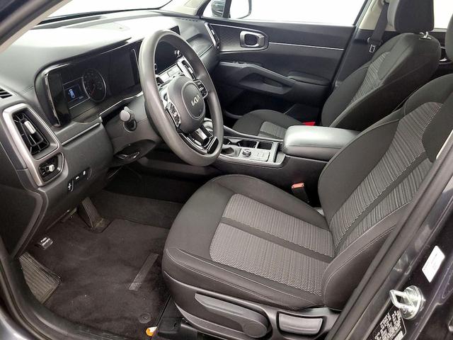 Photo of 2023 Gray Kia Sorento