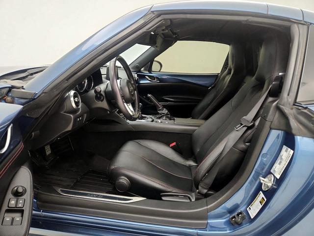 Photo of 2019 Blue Mazda MX-5 Miata