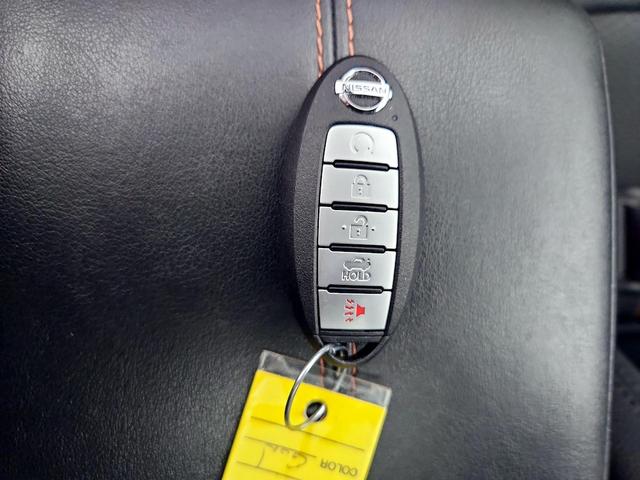 Photo of 2022 Gray Nissan Altima