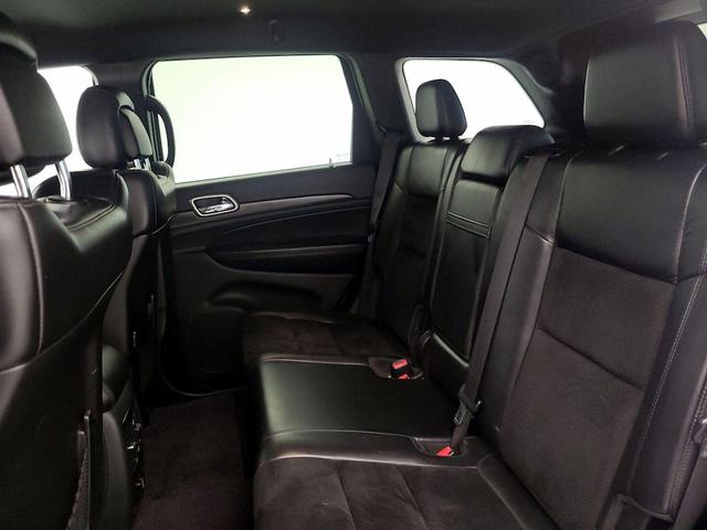 Photo of 2017 White Jeep Grand Cherokee