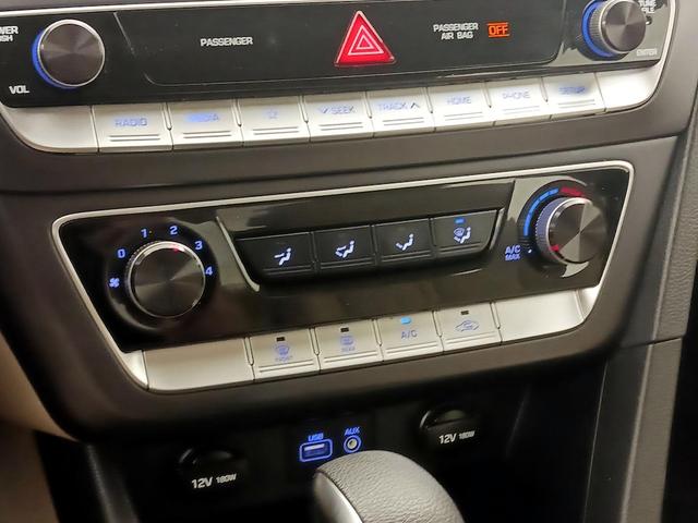 Photo of 2019 White Hyundai SONATA