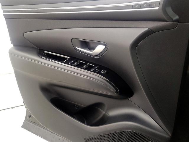Photo of 2022 Black Hyundai TUCSON
