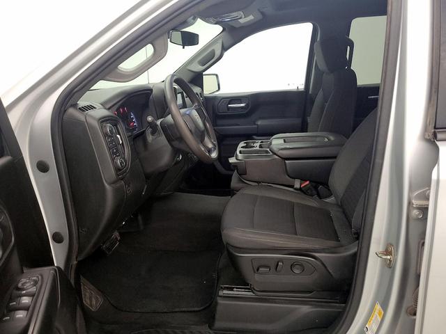 Photo of 2022 Silver Chevrolet Silverado 1500