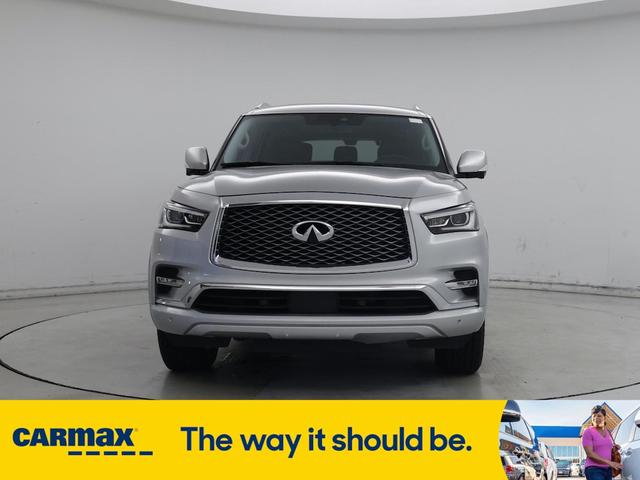 Photo of 2021 Silver INFINITI QX80