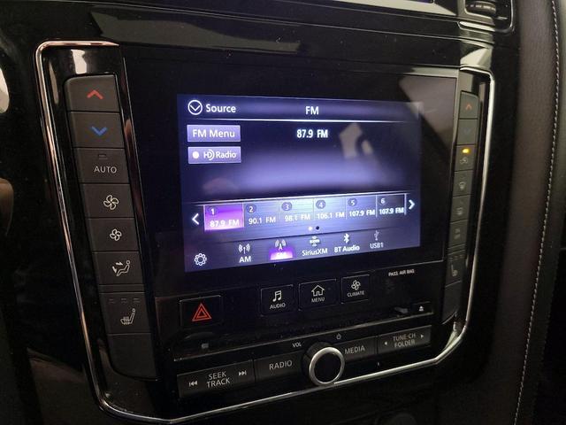 Photo of 2021 Silver INFINITI QX80