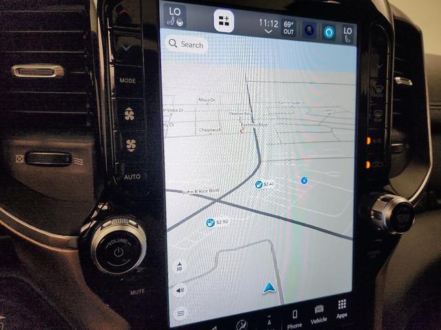 Photo of 2022 Black RAM 1500