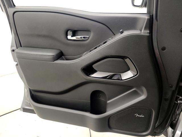 Photo of 2022 Gray Nissan Frontier