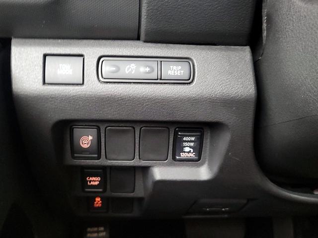 Photo of 2022 Gray Nissan Frontier