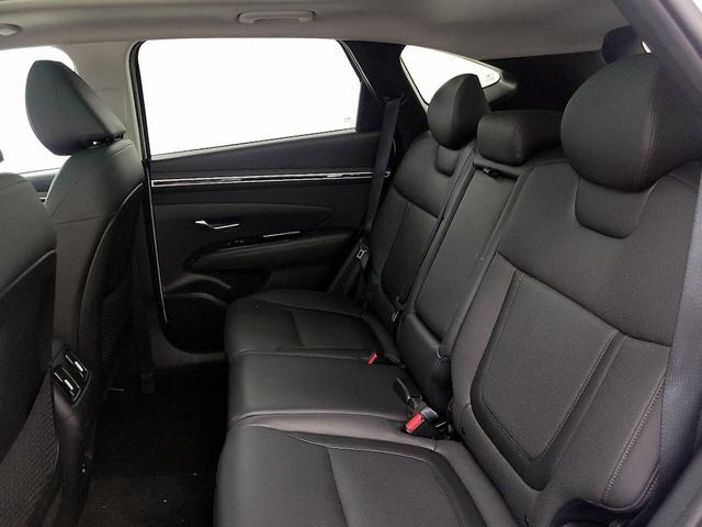 Photo of 2022 White Hyundai TUCSON