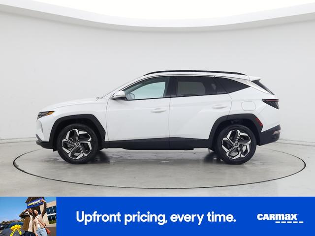 Photo of 2022 White Hyundai TUCSON