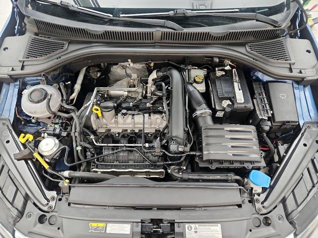 Photo of 2019 Blue Volkswagen Jetta