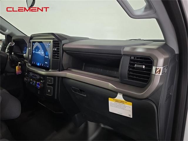 Photo of 2025 Oxford White Ford F-150