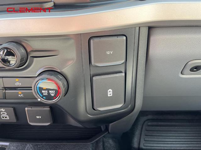Photo of 2025 Oxford White Ford F-250