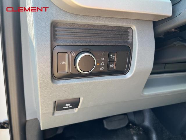 Photo of 2025 Oxford White Ford F-250