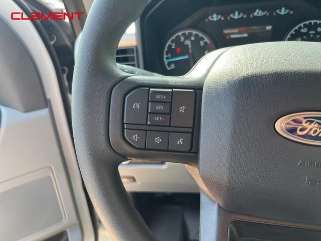 Photo of 2025 Oxford White Ford F-250